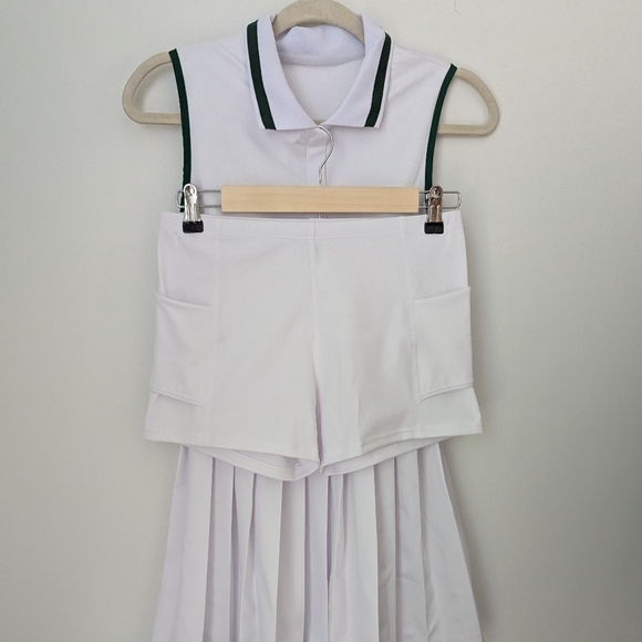 Attraco White Tennis Dress With Green Trim Quick Dry Moisture Wicking Size S - Picture 2 of 10